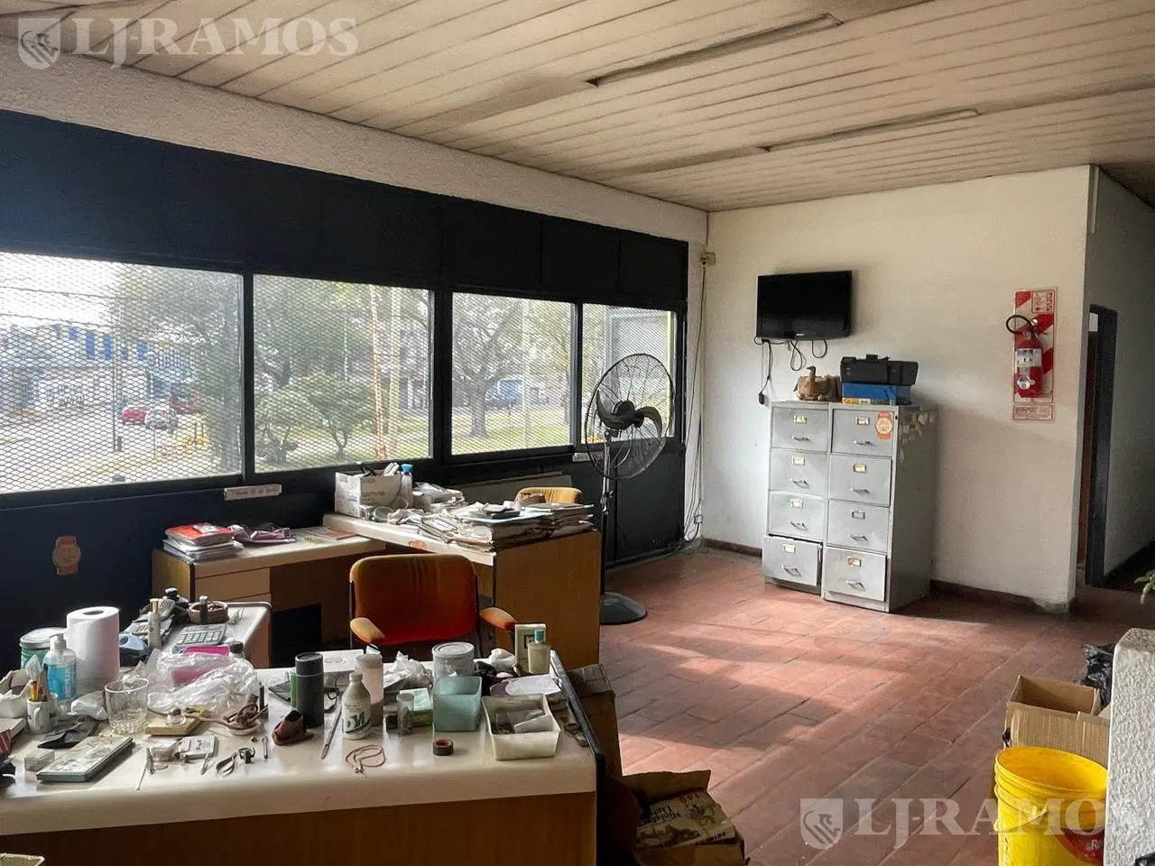 Depósito en Tres De Febrero 4