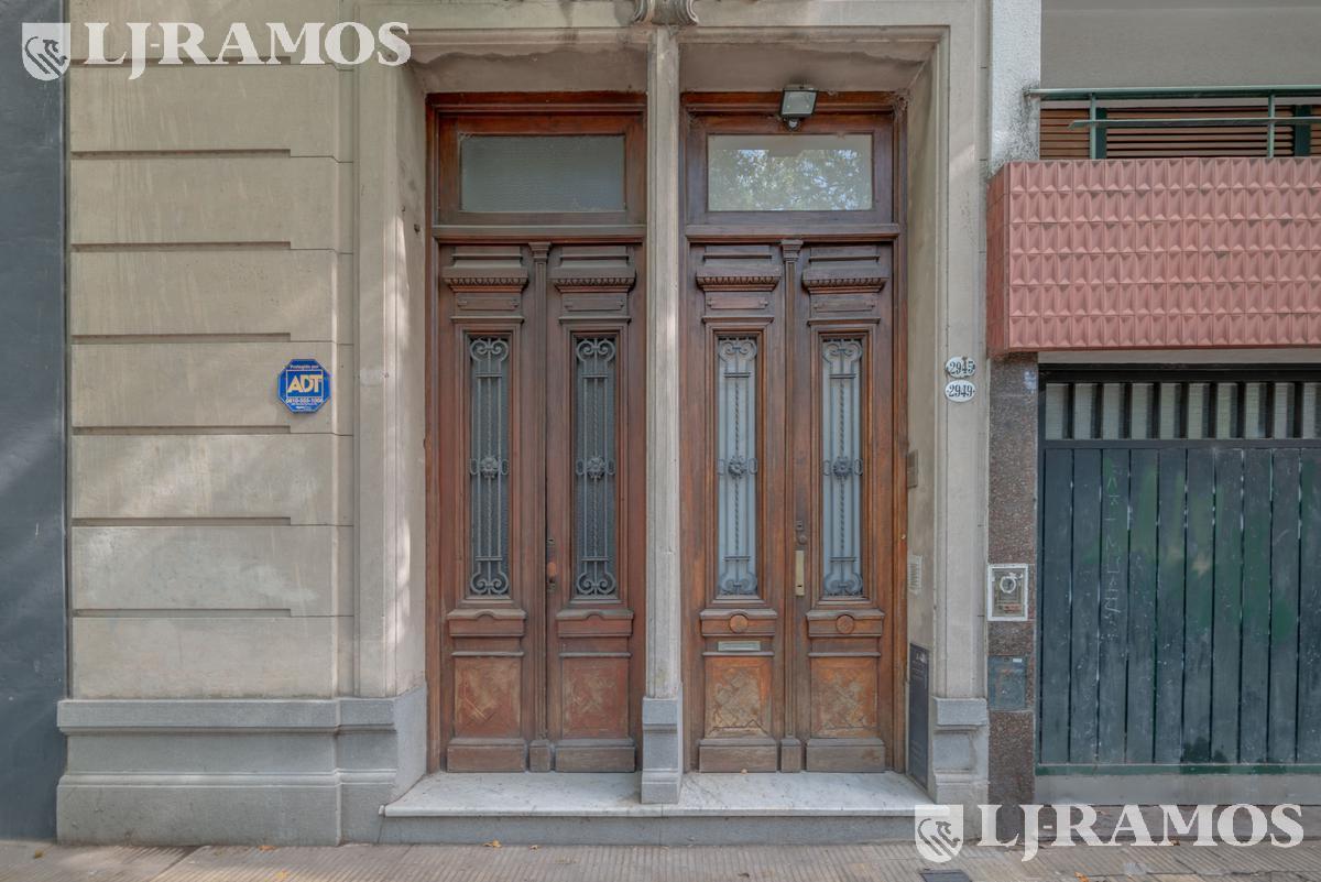 Casa apto comercial en venta en Colegiales