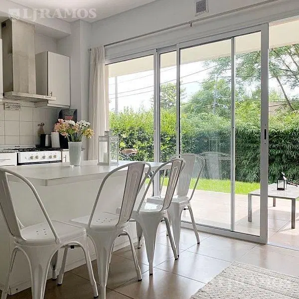 Departamento en planta baja de 2 ambientes en venta  en Los Naranjos, Tigre Centro. 4