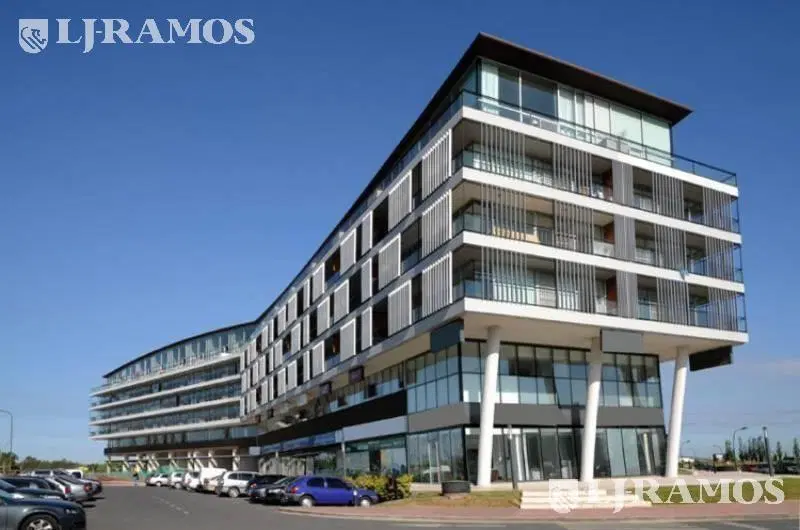 Oficina de 99 m2 en alquiler Puerta Norte 1 - Nordelta 1