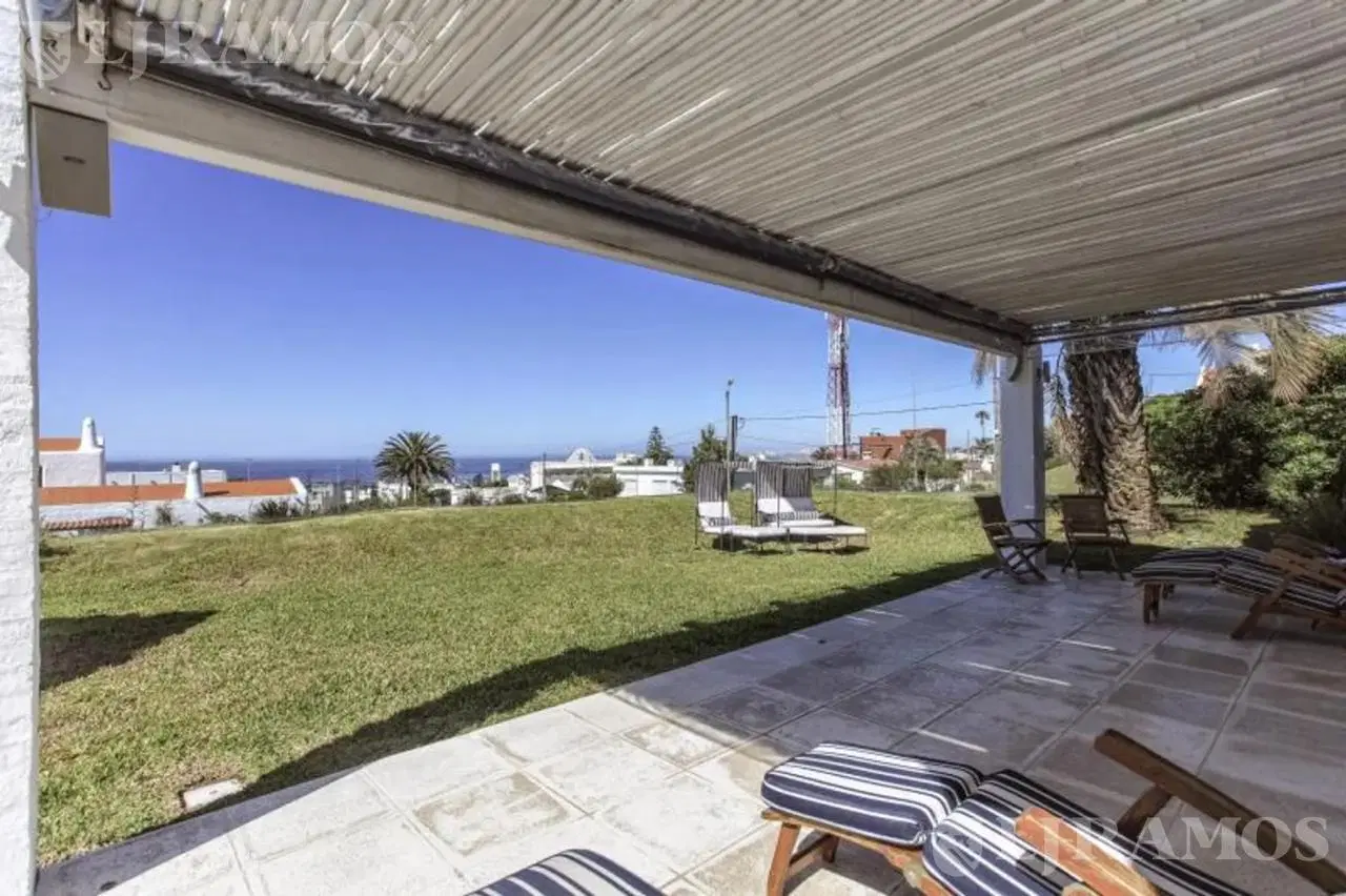 ¡Espectacular Casa en La Barra a 200m de la Posta del Cangrejo! 4