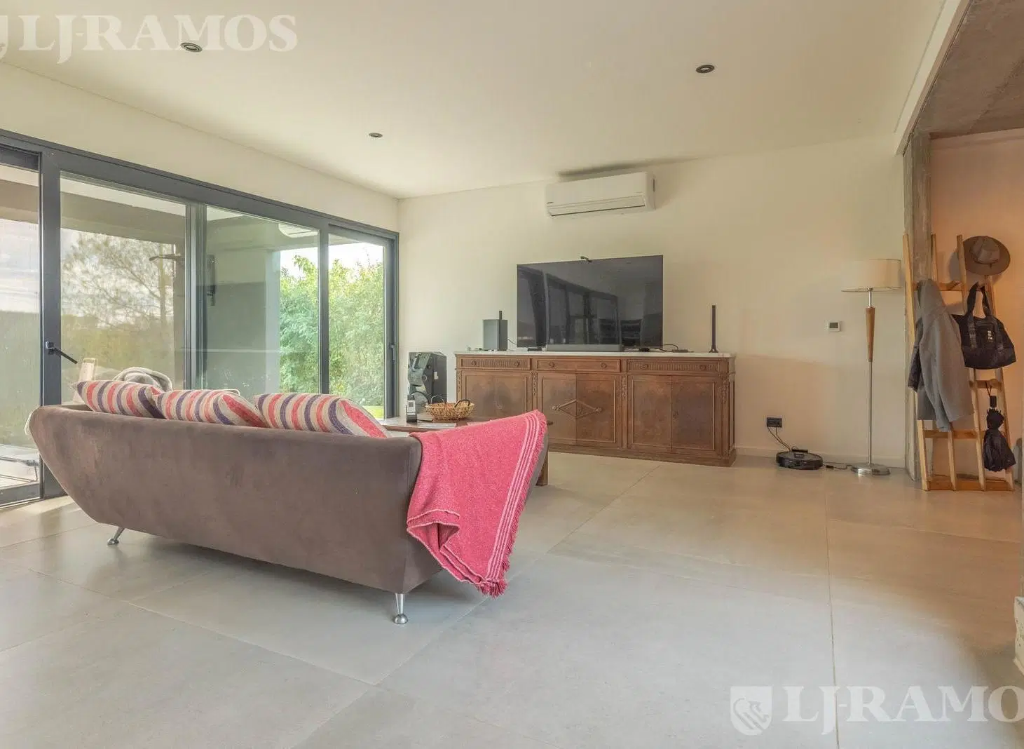 Casa en venta Barrio MARINAS - PUERTOS ESCOBAR 2