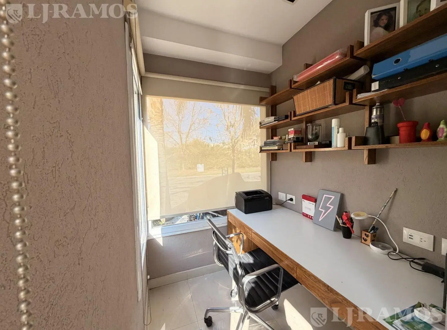 APTO CRÉDITO - CASA EN VENTA EN LOS SAUCES 5