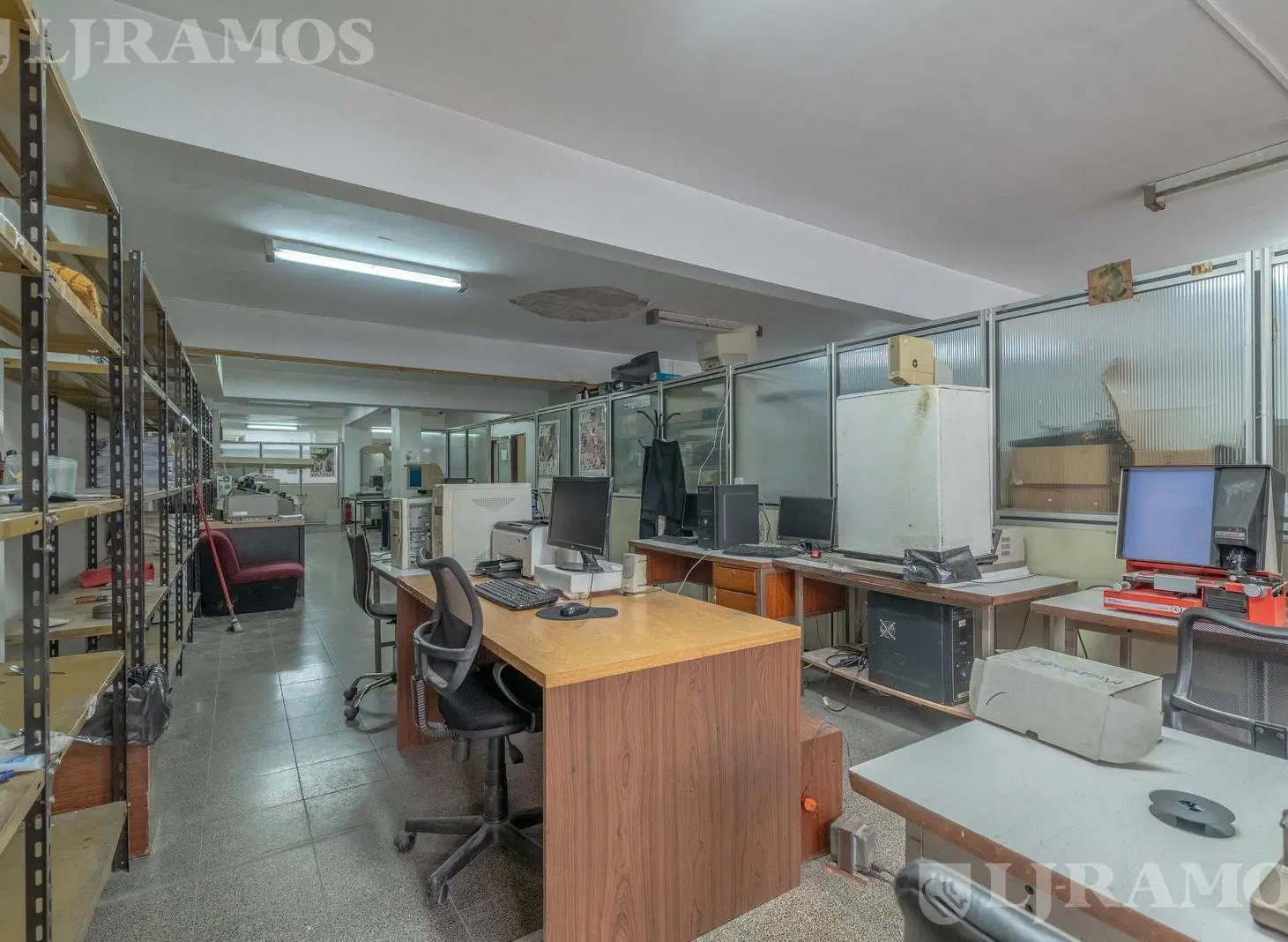 Oficina en Balvanera 5