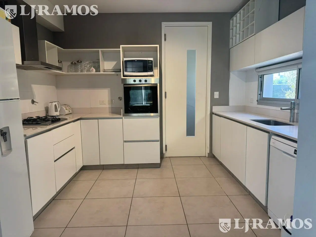 Casa con 3 dormitorios en venta y/o alquiler en Los Lagos, Nordelta. 5