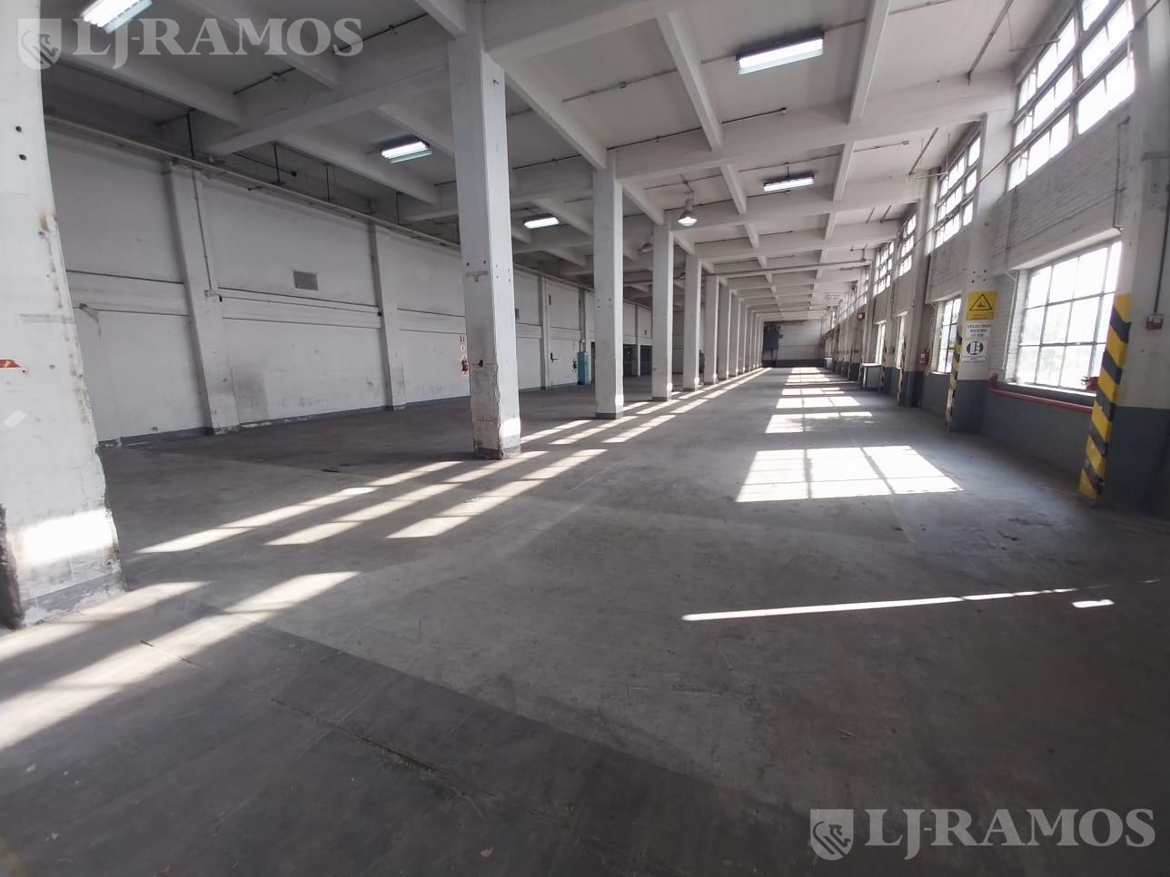 Foto de Depósito en Alquiler en Parque Industrial Hurlingham - NAVE E, imagen 2
