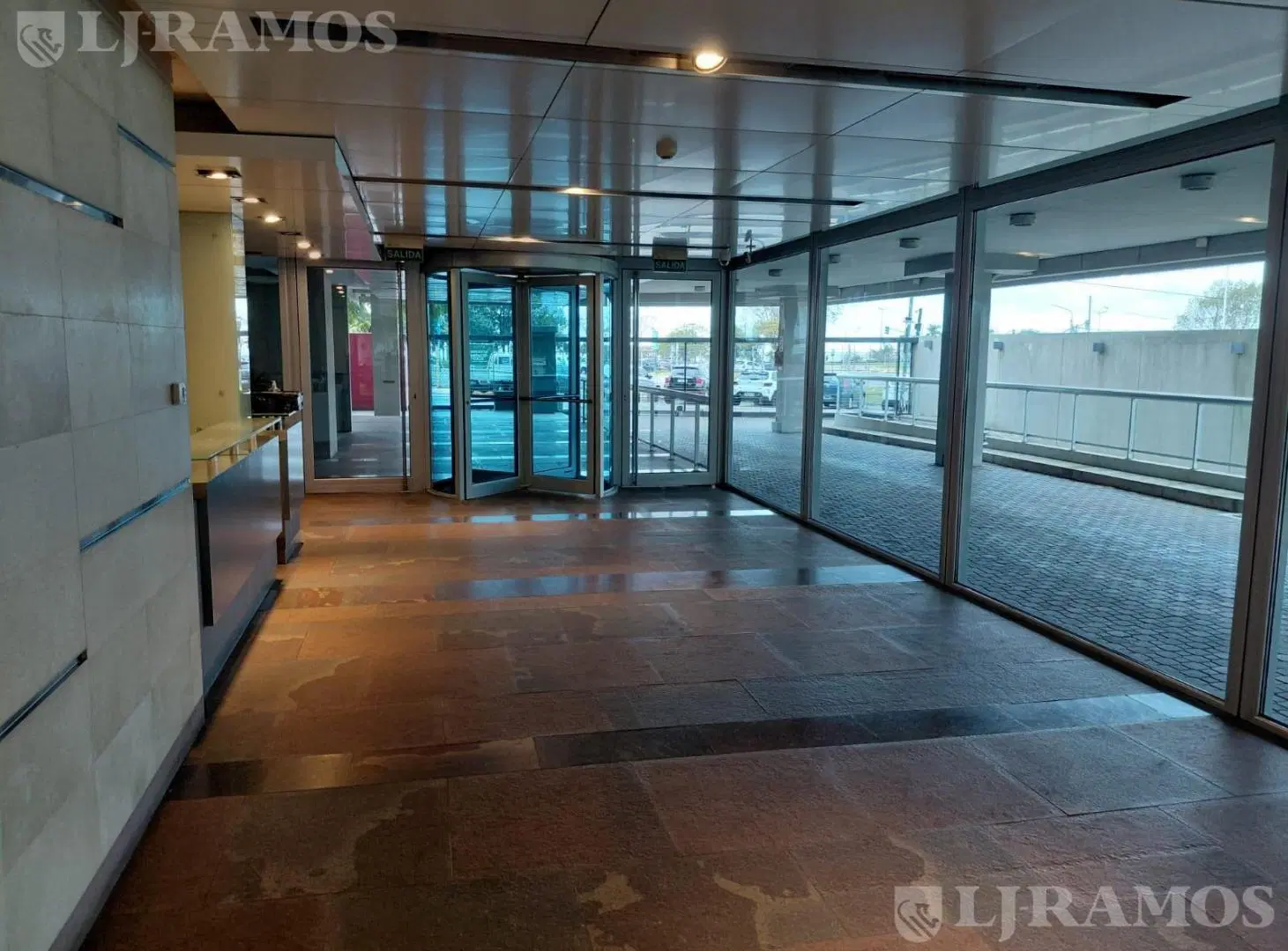 Alquiler de oficina de 580 m2 en Vicente López 2