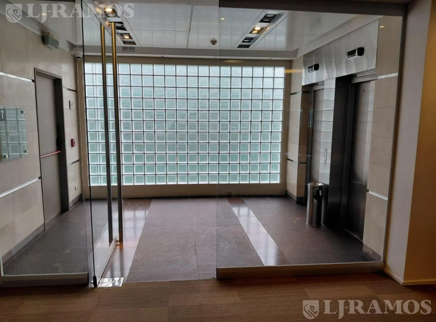 Alquiler de oficina de 580 m2 en Vicente López 3