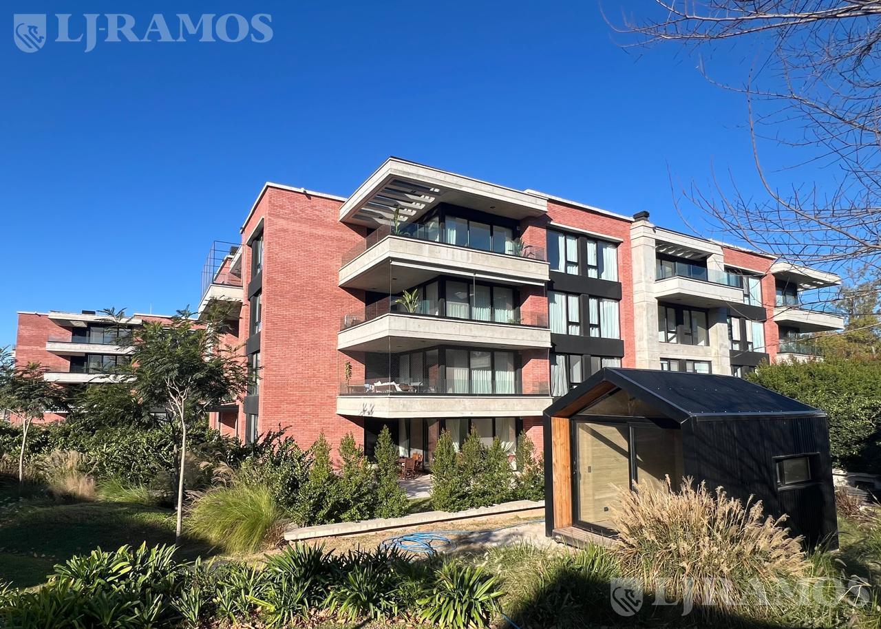 Venta Departamento 4 ambientes en Lomas de San Isidro