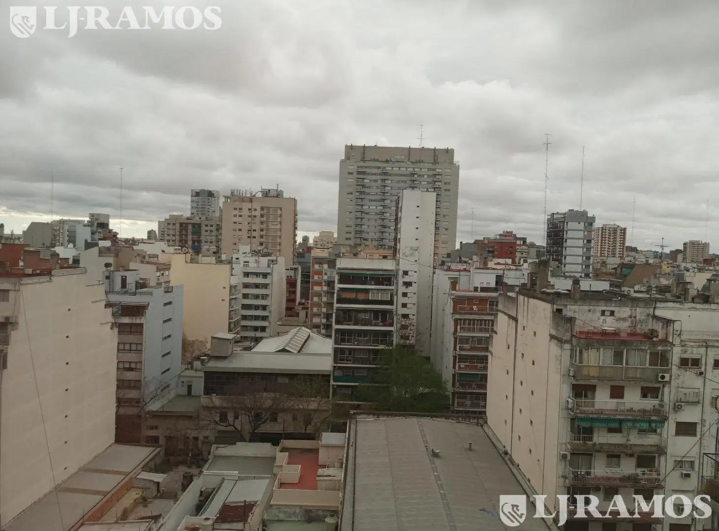 Alquiler de oficina de 370 m2 en Nuñez 4