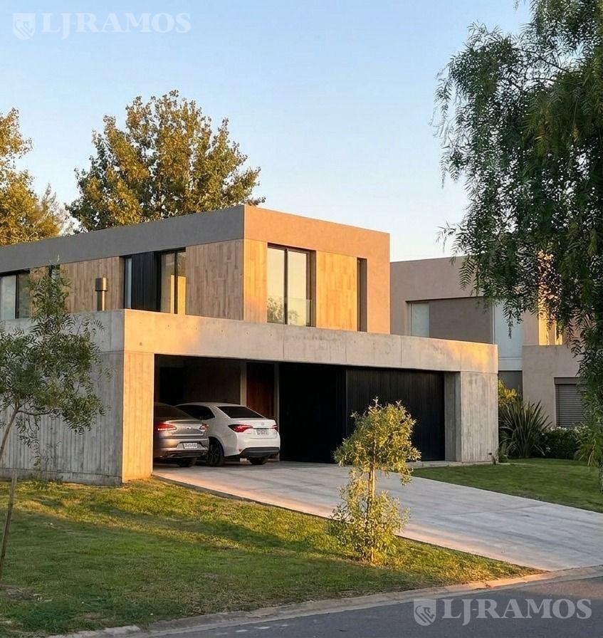 Impecable Casa en Alquiler Anual Amueblada