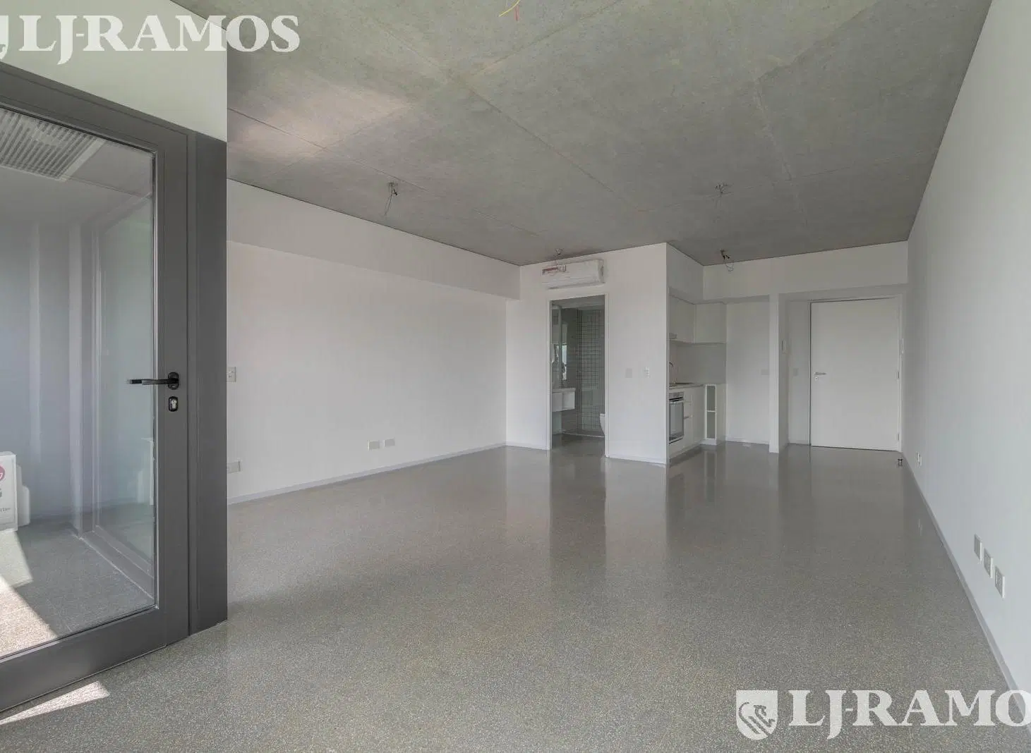VENTA 1 amb. Estrenar - Torre Huergo - P 29° - increible vista al río y ciudad 3