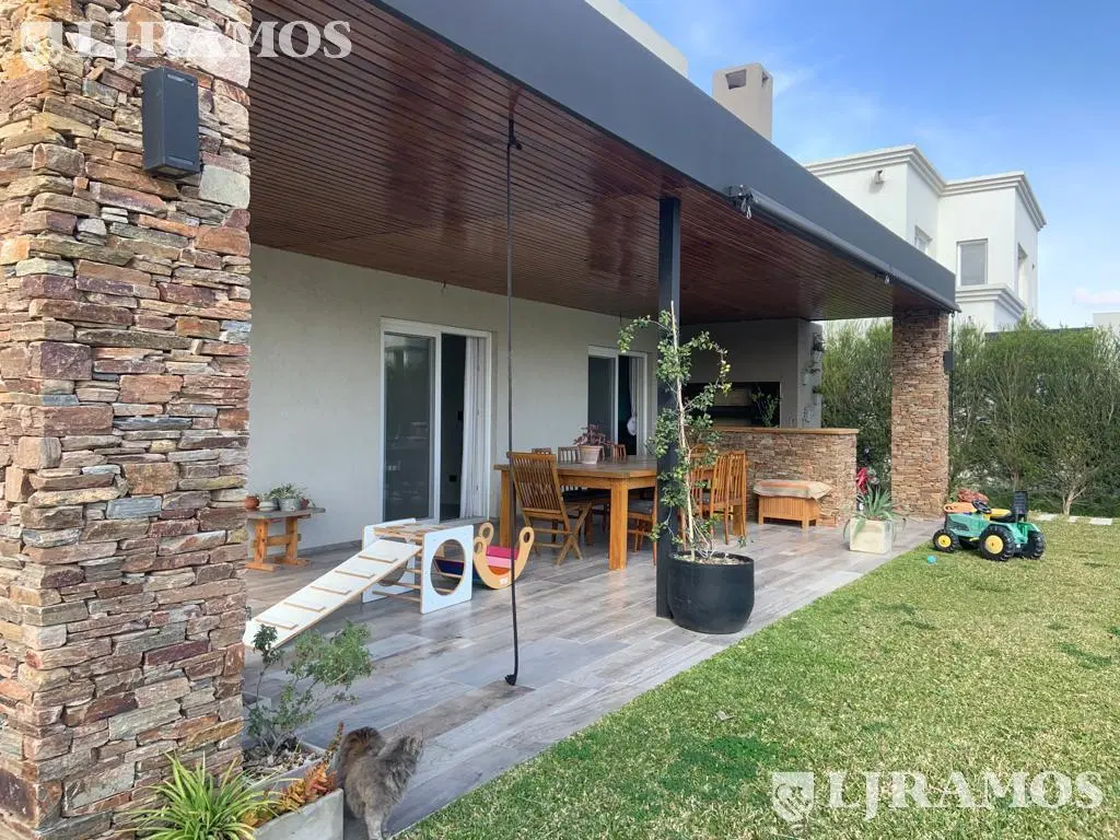 Casa en  venta en Ceibos, Puertos 4