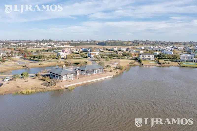 Terreno - El Canton - Islas 130.000 usd 4