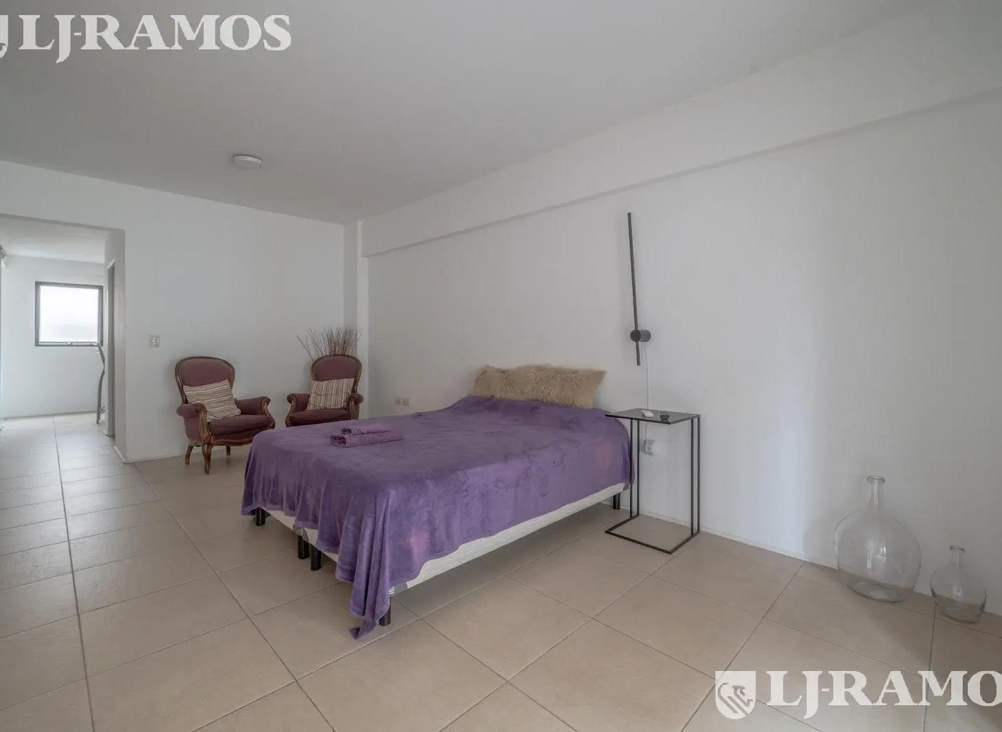mexico y Perú. Monomabiente con balcón,  residencial o apto Airbnb. 2