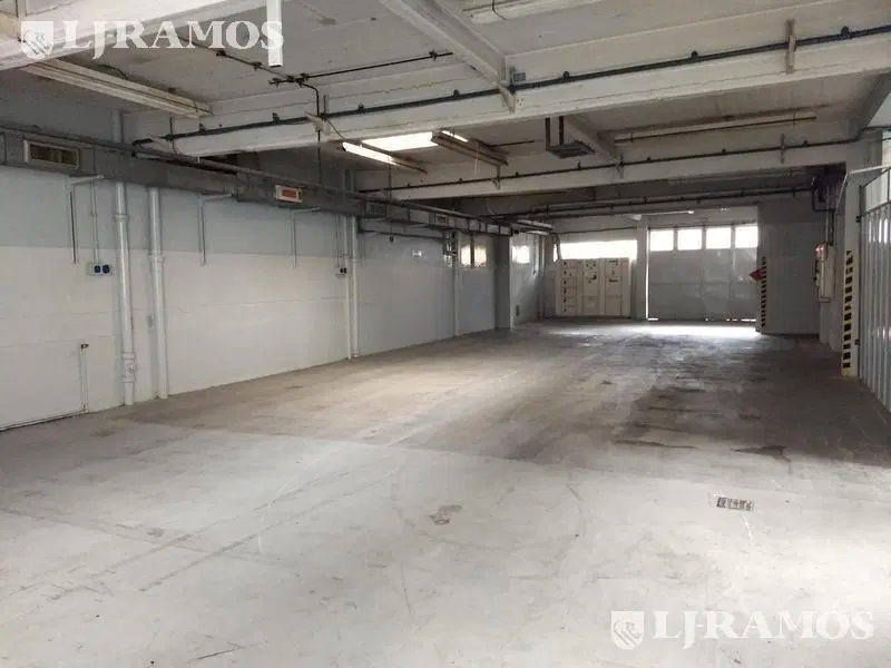 Depósito en Alquiler y Venta en Villa Martelli 2