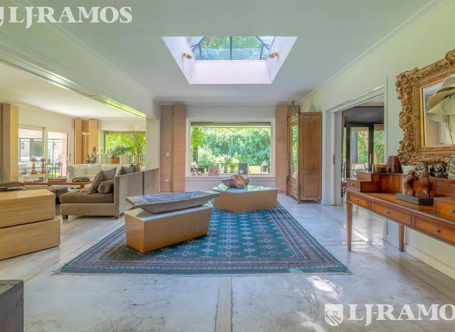 ESPECTACULAR casa con 3 suite, sobre lote de 1.800 m2 en el barrio Las Casuarinas - San Isidro. 3