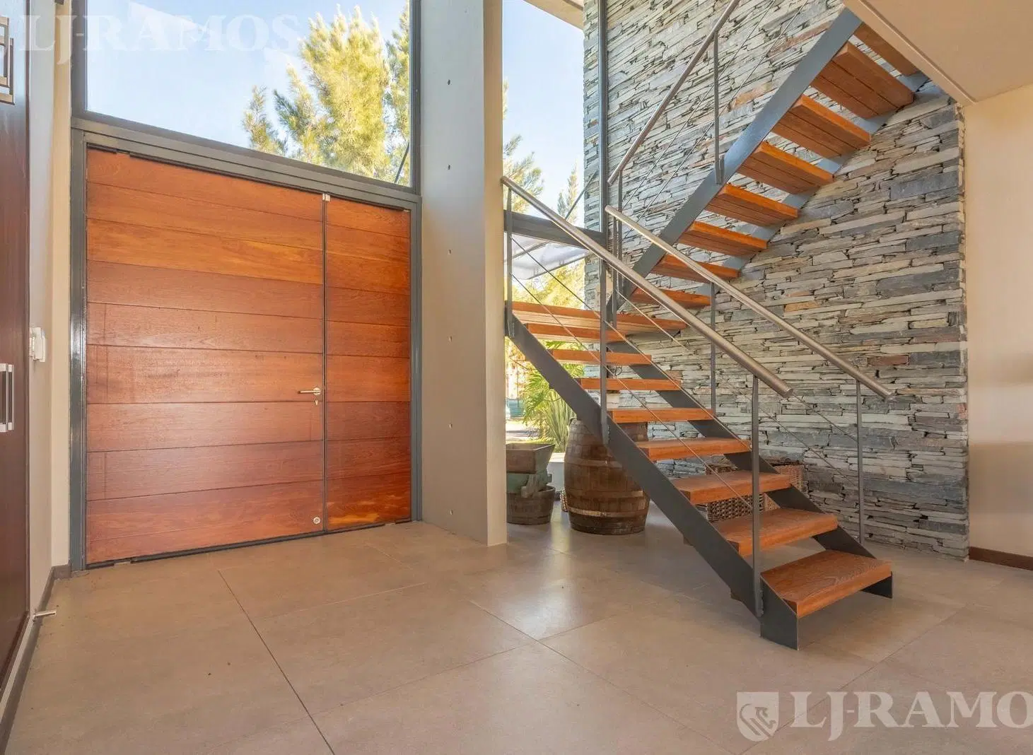 Casa El Naudir AL AGUA  con 3 master suite en planta alta y una en planta baja MB 5