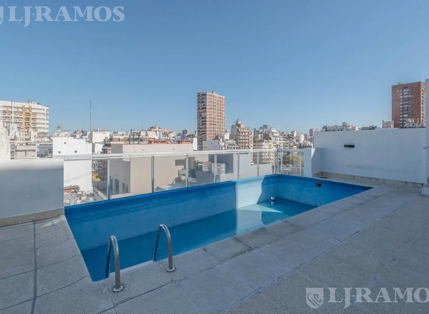MONOAMBIENTE APTO PROFESIONAL O VIVIENDA CON COCHERA Y AMENITIES EN RECOLETA 2