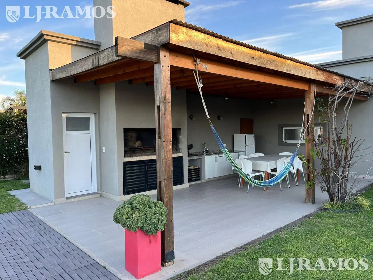 Casa en  A1 San Sebastián fondo al pulmón verde, excelente ubicacion, MB 3