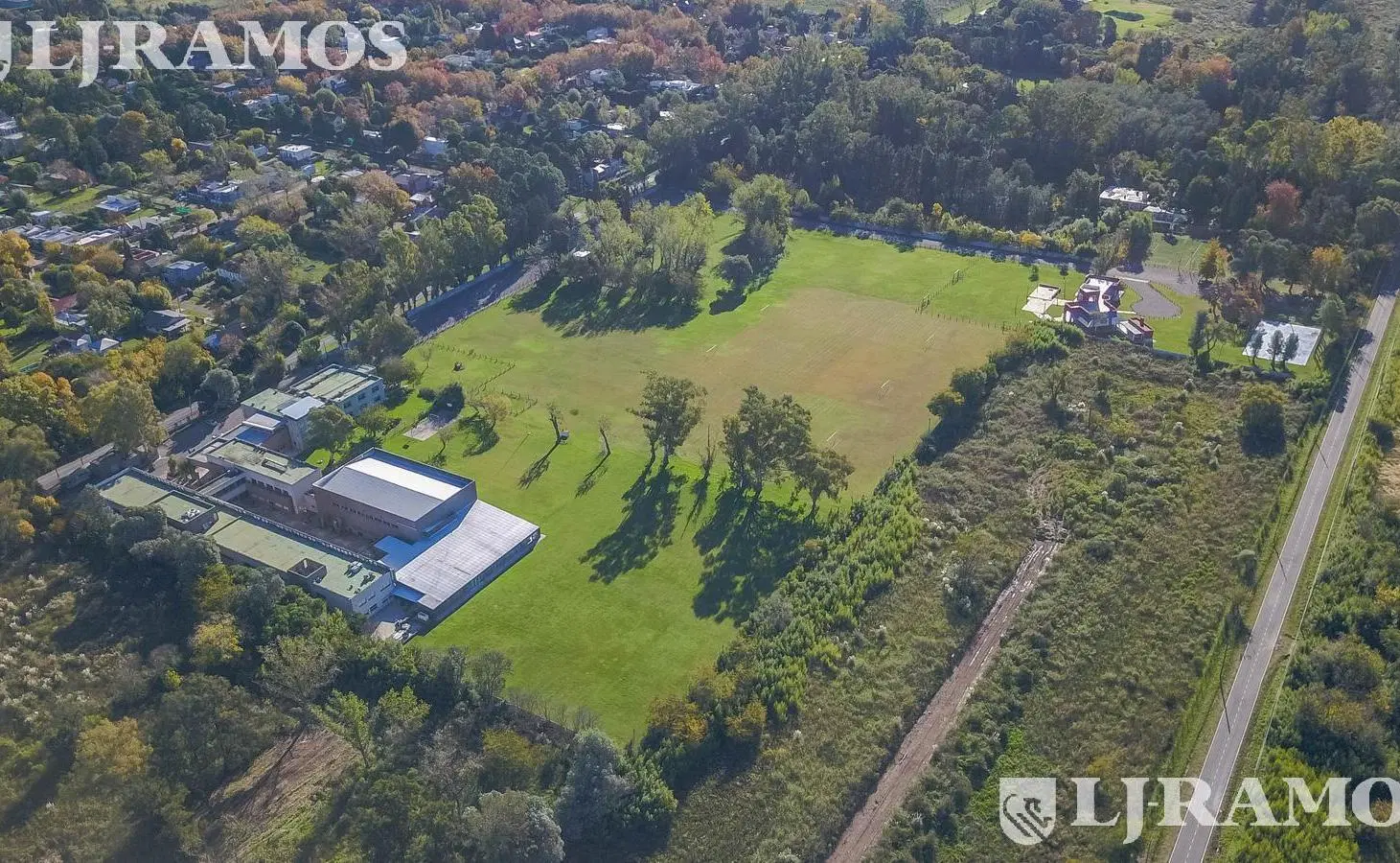 VENTA. Edificio Corporativo e Institucional Premium | Panamericana Km 50- Pilar - Ex colegio Magno 3