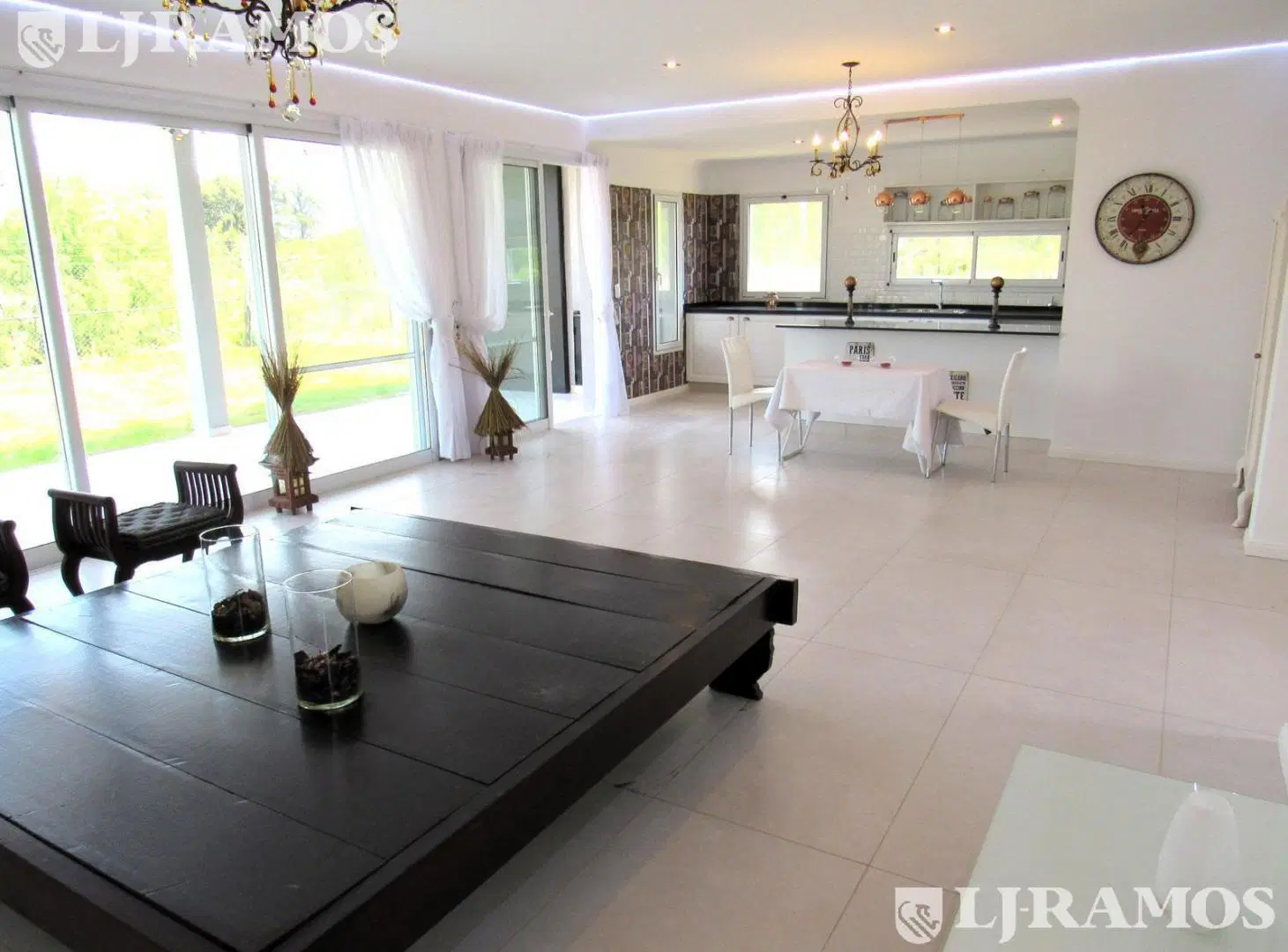 INCLUYE AMARRA. SIN MUEBLES. LOTE INTERNO. PILETA. EXCELENTE CALIDAD. 5