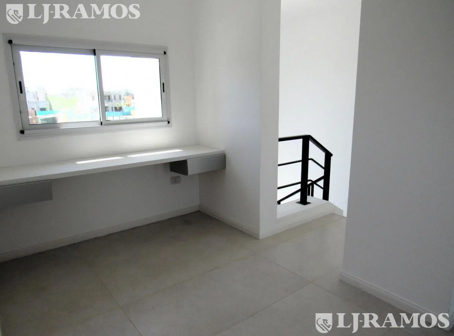 INCLUYE AMARRA. SIN MUEBLES. LOTE INTERNO. PILETA. EXCELENTE CALIDAD. 3