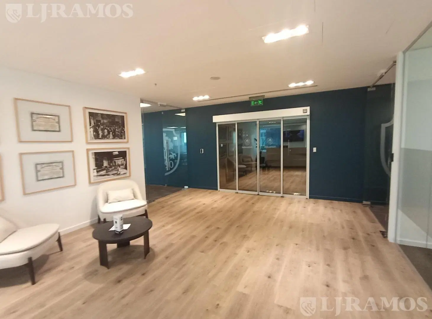 Oficina en Plaza Roma Venta con Renta 1