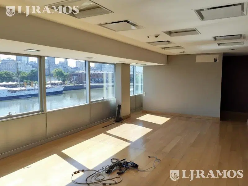 Alquiler de oficina de 650 m2 en Puerto Madero 3