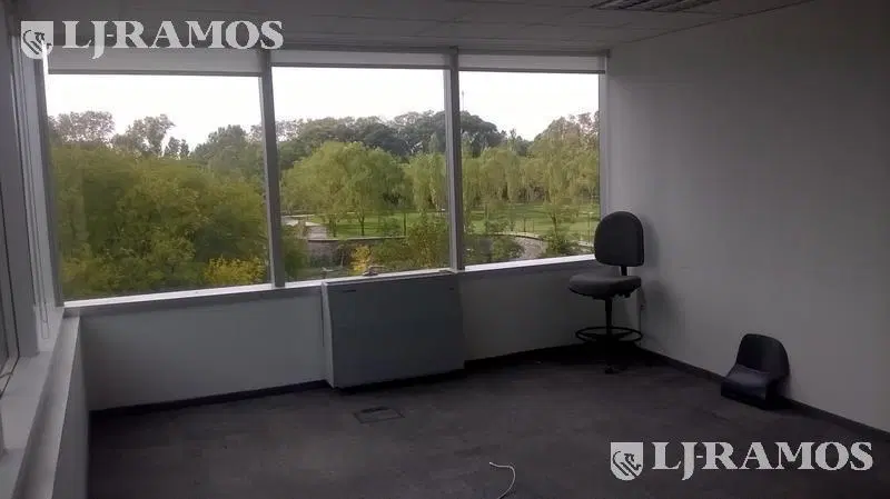 Oficina en Alquiler de 90 m2 en Puerto Madero 4