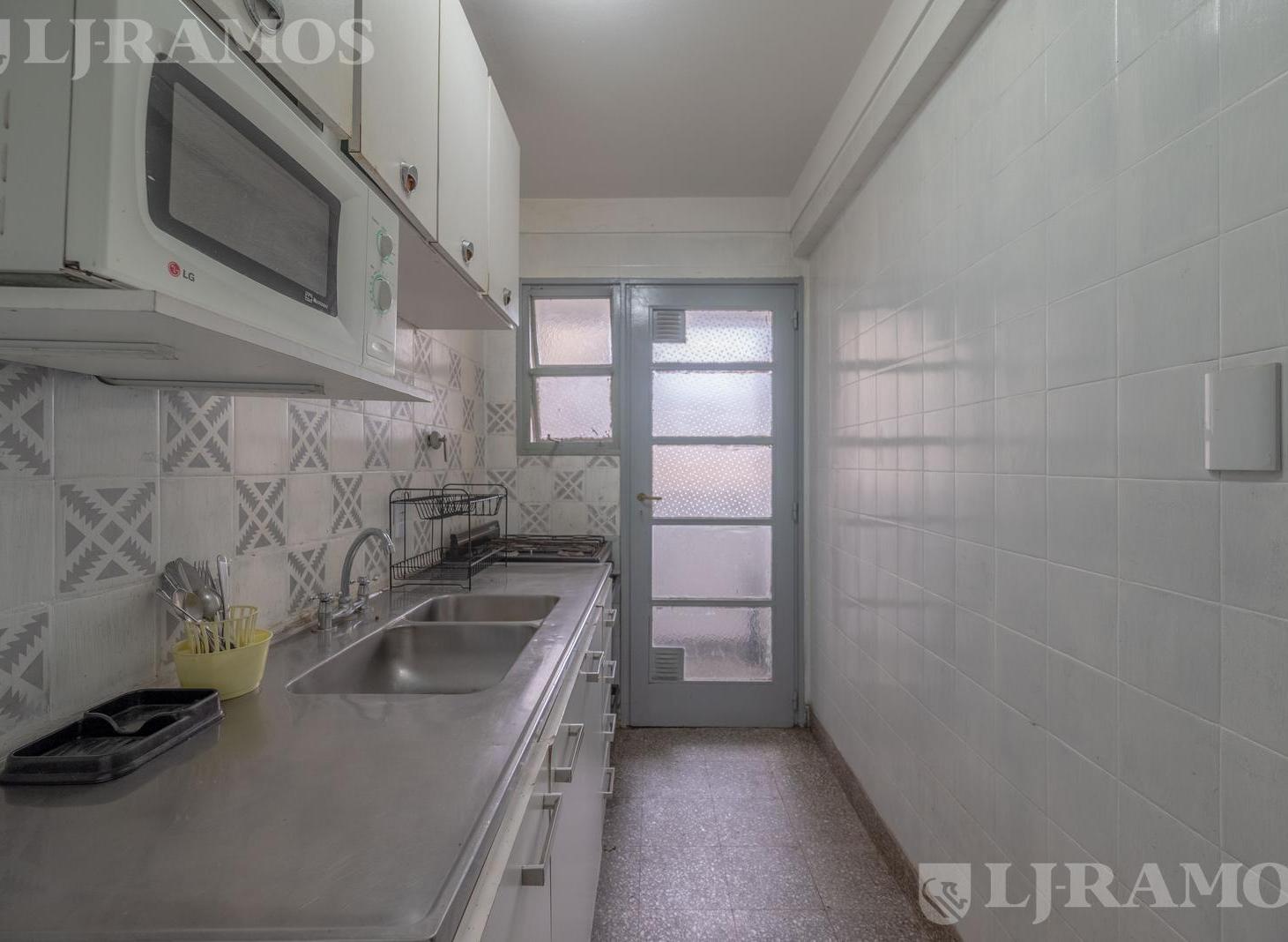 Foto de Venta-2 ambientes con GRAN terraza propia – Cocina independiente, imagen 4