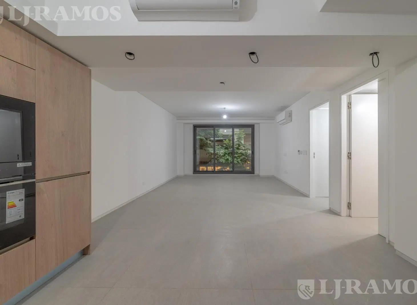 ALQUILER PREMIUM. Semipiso. A Estrenar. 3 Ambientes - Cochera, Equipado. Av.Quintana 2