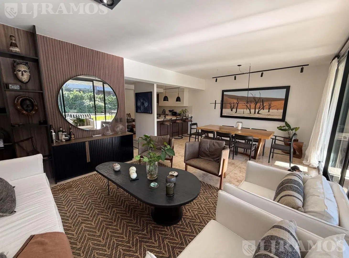 Departamento en duplex con jardin, pileta y cocheras 4