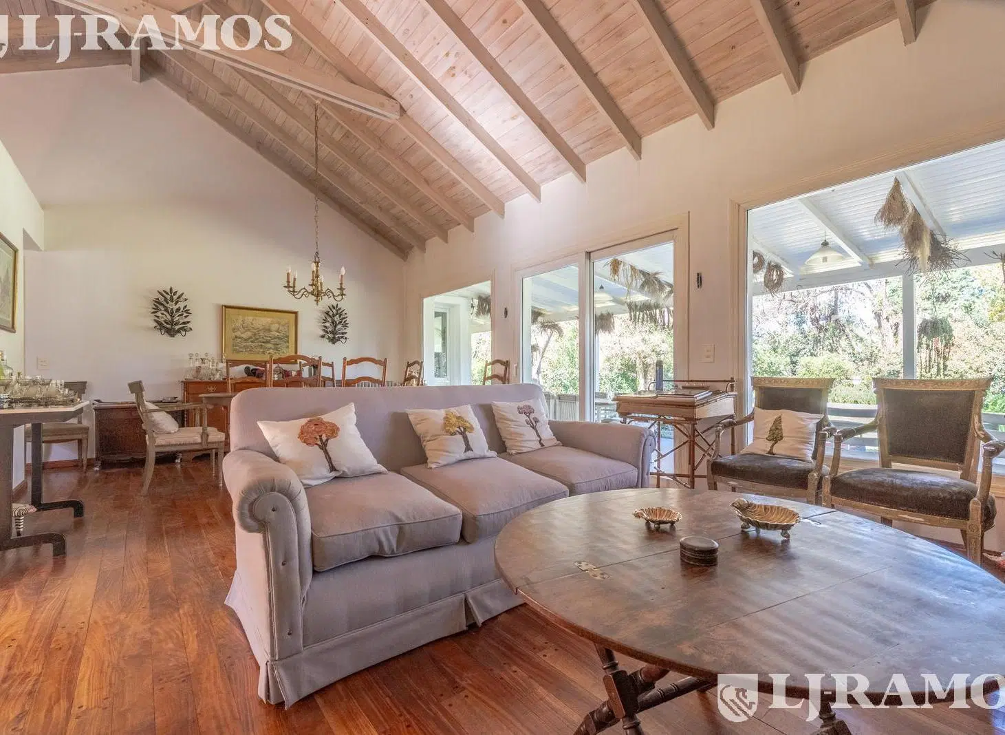 VENTA. Casa planta baja. B Cerrado Pilar Joven. Altura km 47 Panam. ramal Pilar 3