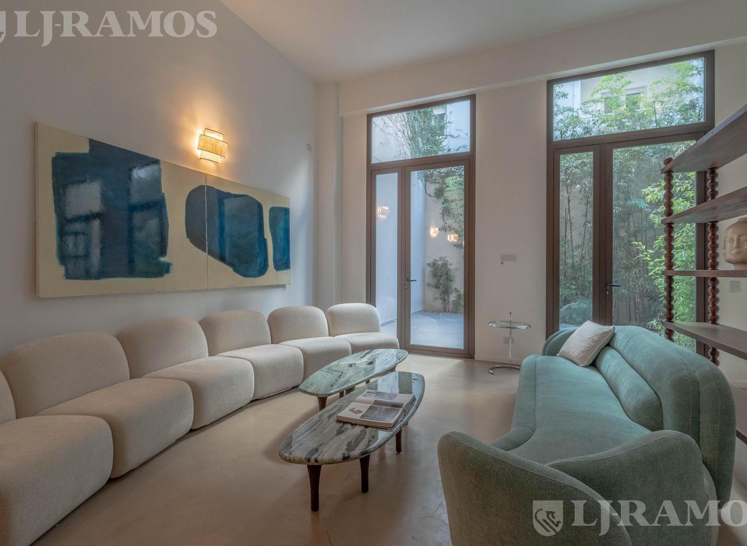 Foto de VENTA EN RECOLETA EXCLUSIVO LOFT CON PATIO A ESTRENAR - SEG 24 HS, imagen 2