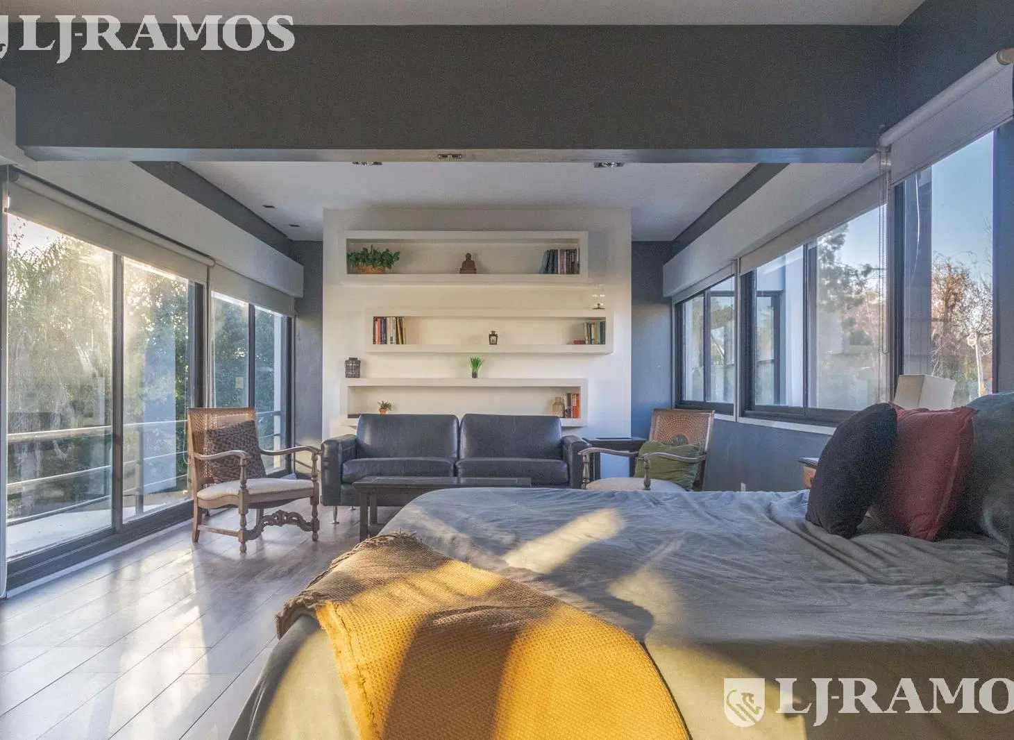 VENTA- Moderna Casa- 4 dorm- Los Boulevares Barrio Cerrado- altuta Km 38,5 Panam Ramal Pilar 8