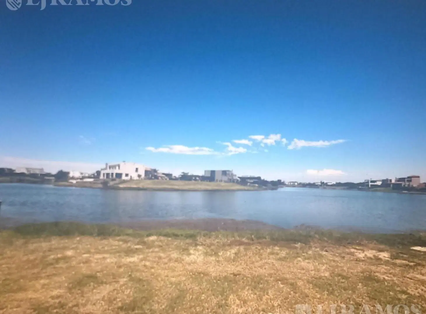 Terreno en venta en el Barrio Marinas, Puertos / Escobar 1