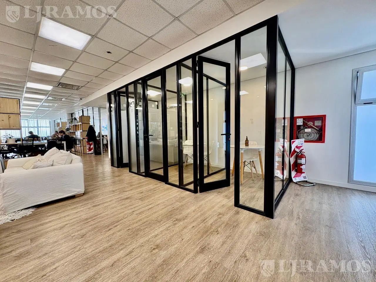 Alquiler de oficina de 416 m2 en Olivos 4