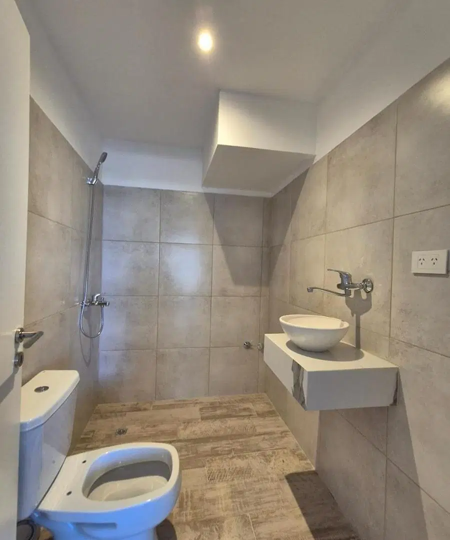 APTO PROFESIONAL - MONOAMBIENTE DE 50 M2 EN ALQUILER EN DELTA CENTER. 4