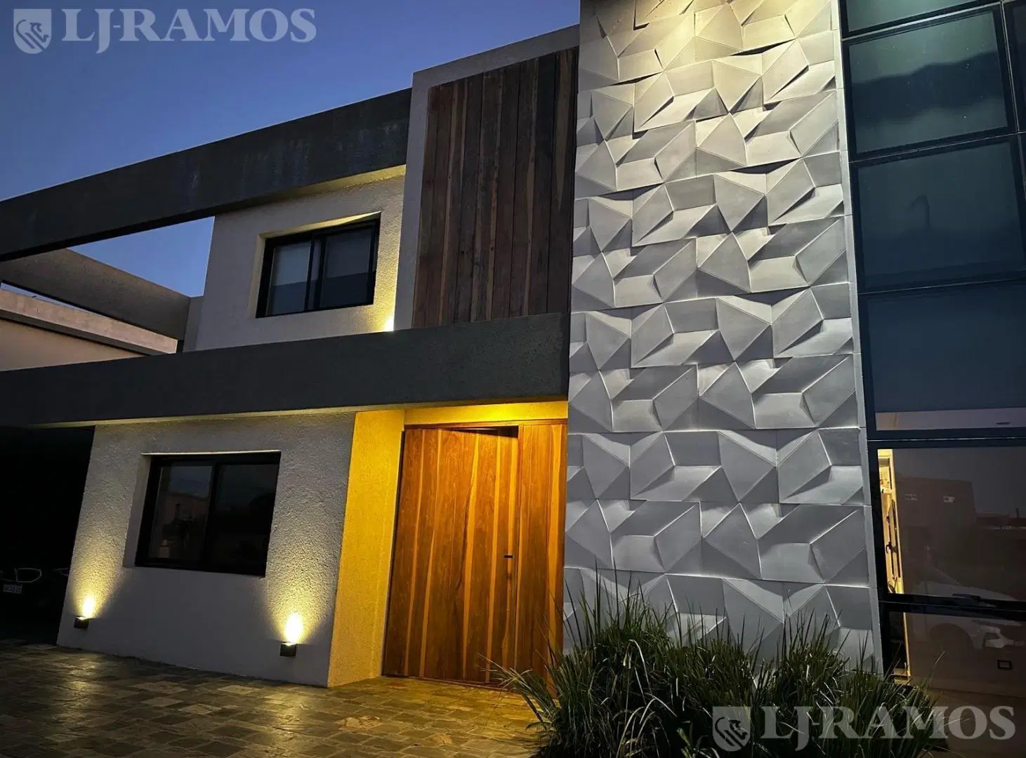 Casa  En Venta - El Canton - Norte - A la Laguna PG 2