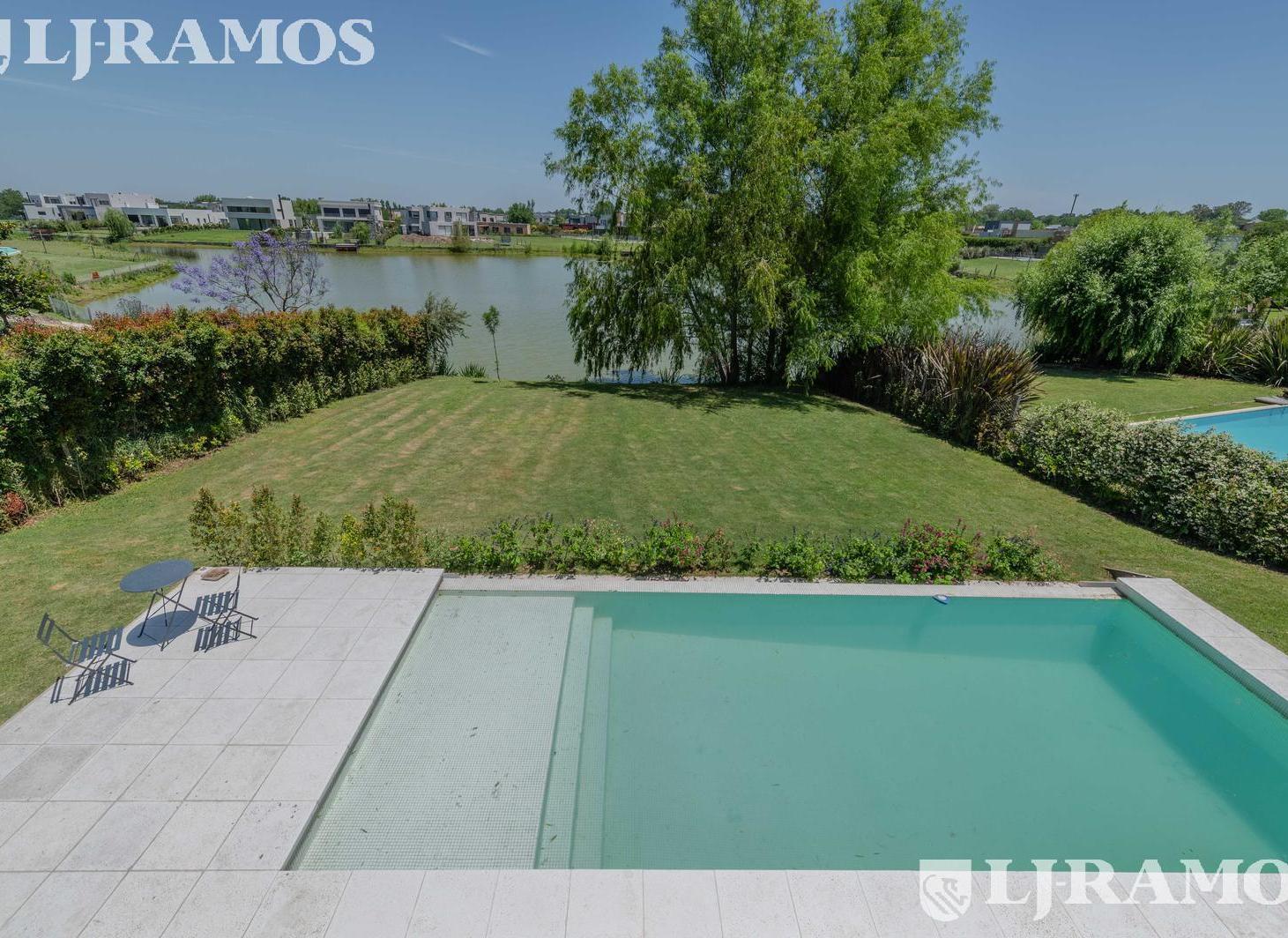 Foto de Casa En Venta - El Canton - Norte - A la Laguna PG, imagen 1