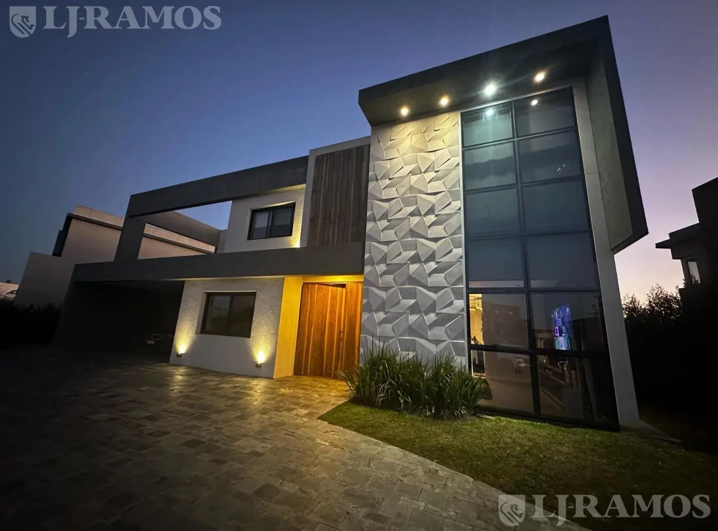 Casa  En Venta - El Canton - Norte - A la Laguna PG 4