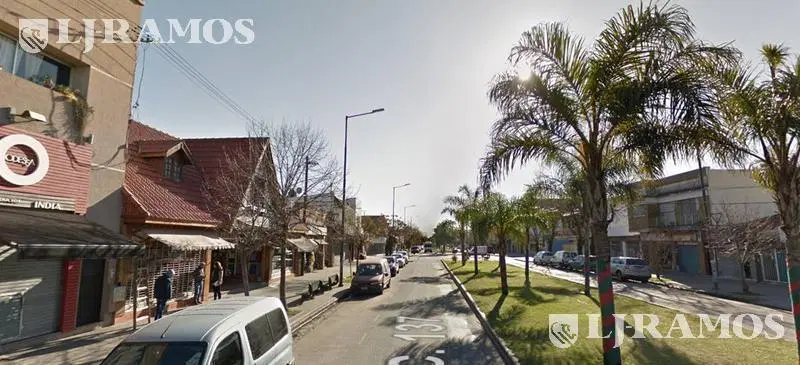 Local - Los Hornos 1