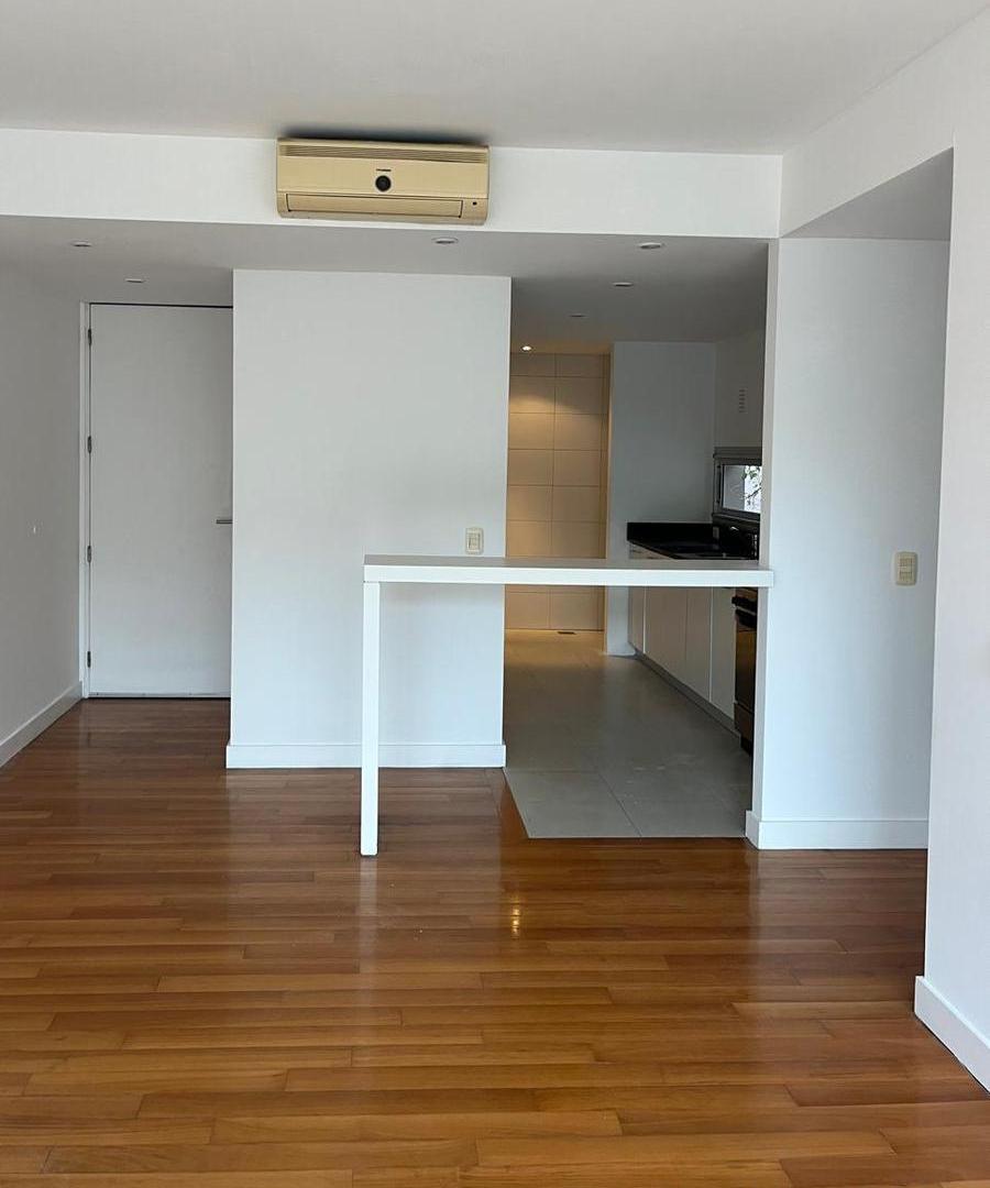 Foto de ESPACIOSO DEPARTAMENTO DE 2 AMBIENTES EN ALQUILER EN SAN ISIDRO, imagen 1