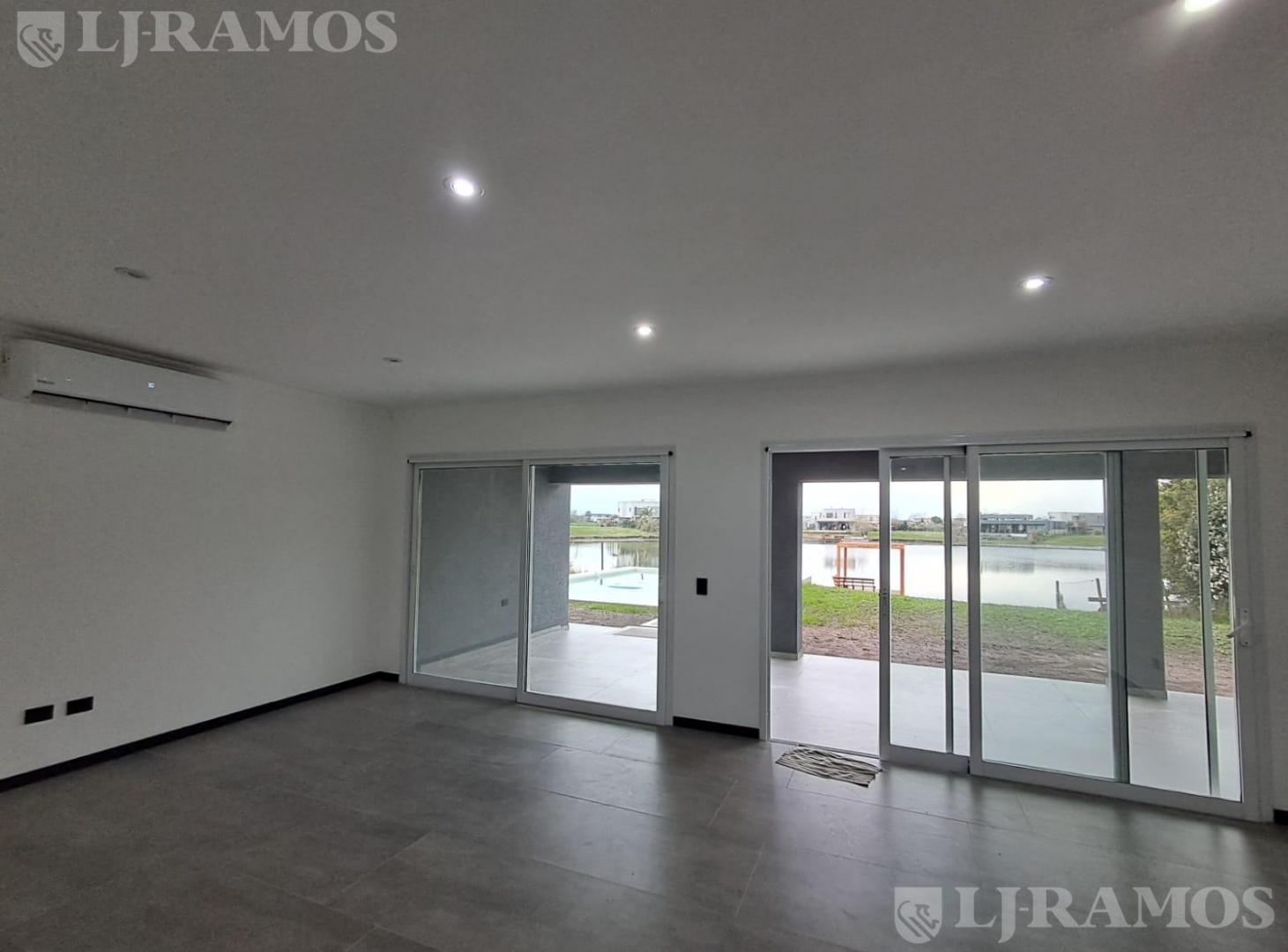 Foto de Casa en San Sebastián al agua AREA 10 MB SE ESCRITURA EN LA VENTA, imagen 5