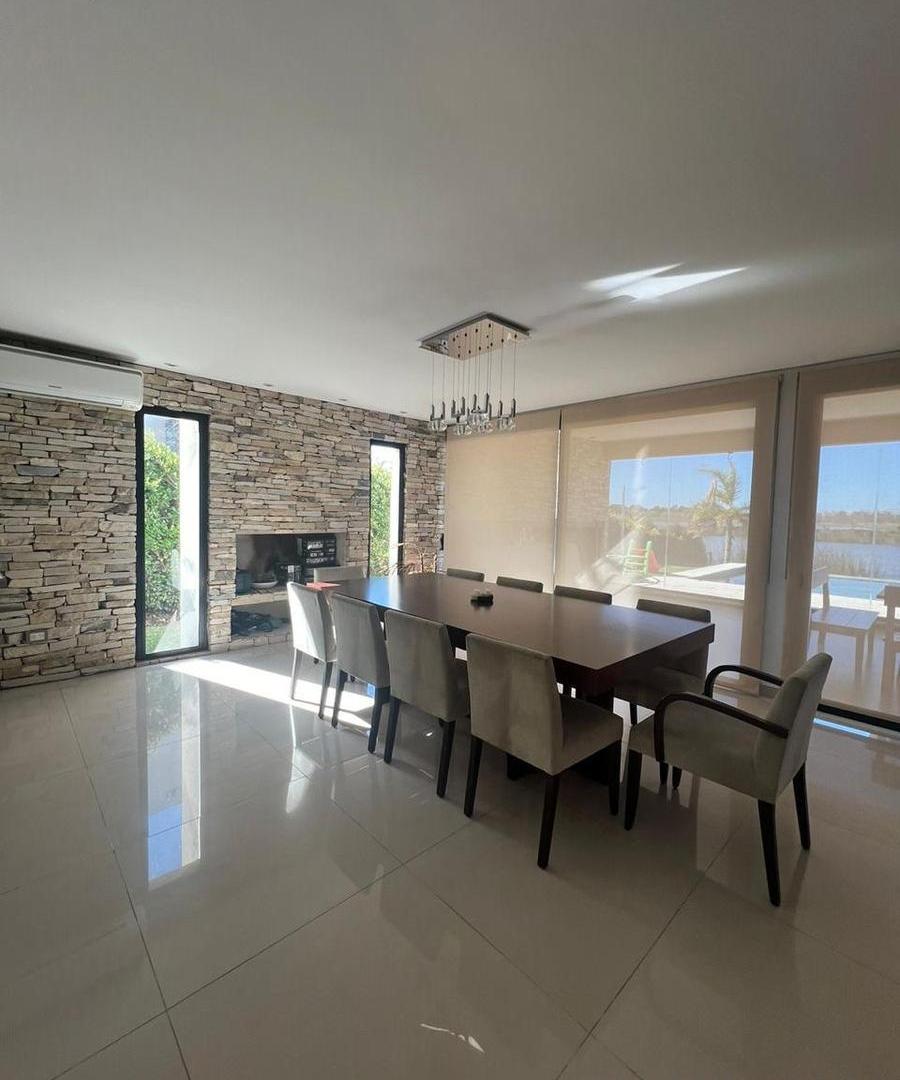 Foto de Al lago!! Casa en venta Barrio Muelles, Puertos / Escobar, imagen 3
