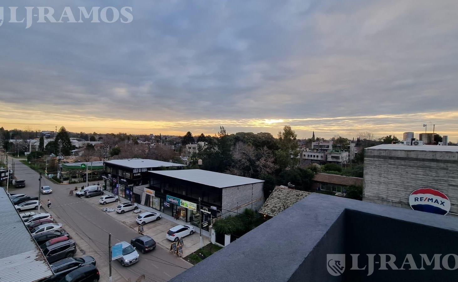 Foto de Duplex en venta a estrenar 4 ambientes con cochera apto profesional, imagen 2