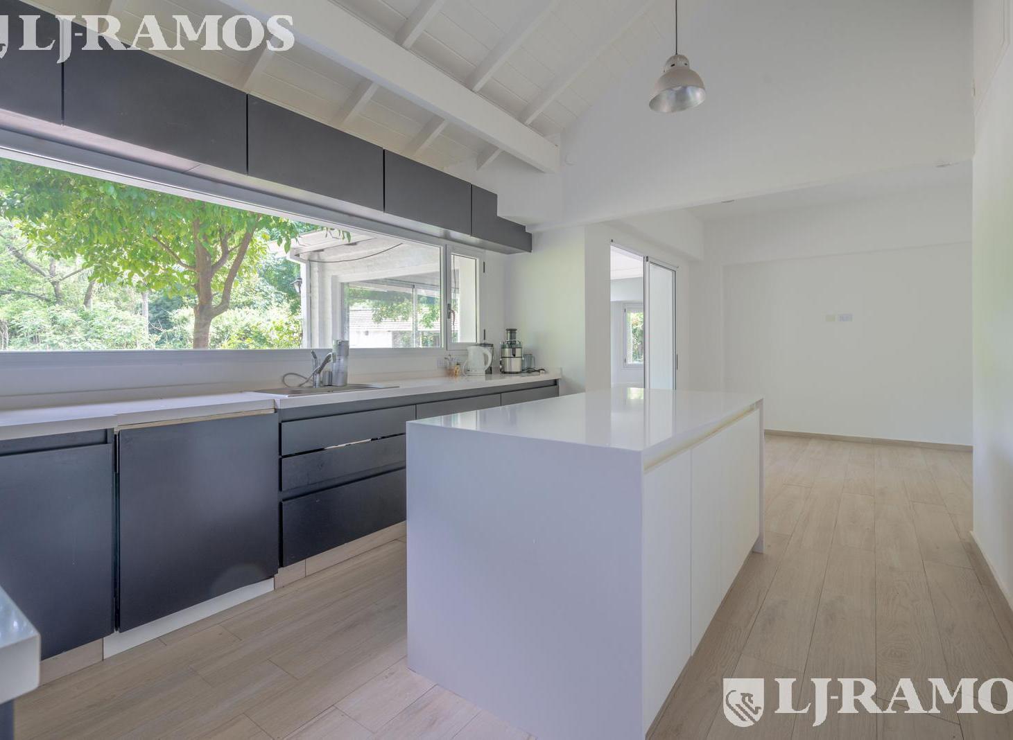Foto de Casa en venta/alquiler de 4 dormitorios en Lomas de San Isidro, imagen 3