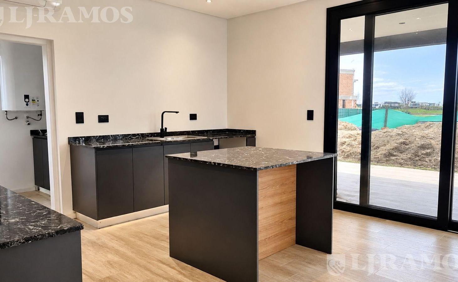 Foto de Casa A ESTRENAS Riberas Lote Interno con Pileta excelente calidad PG A, imagen 5