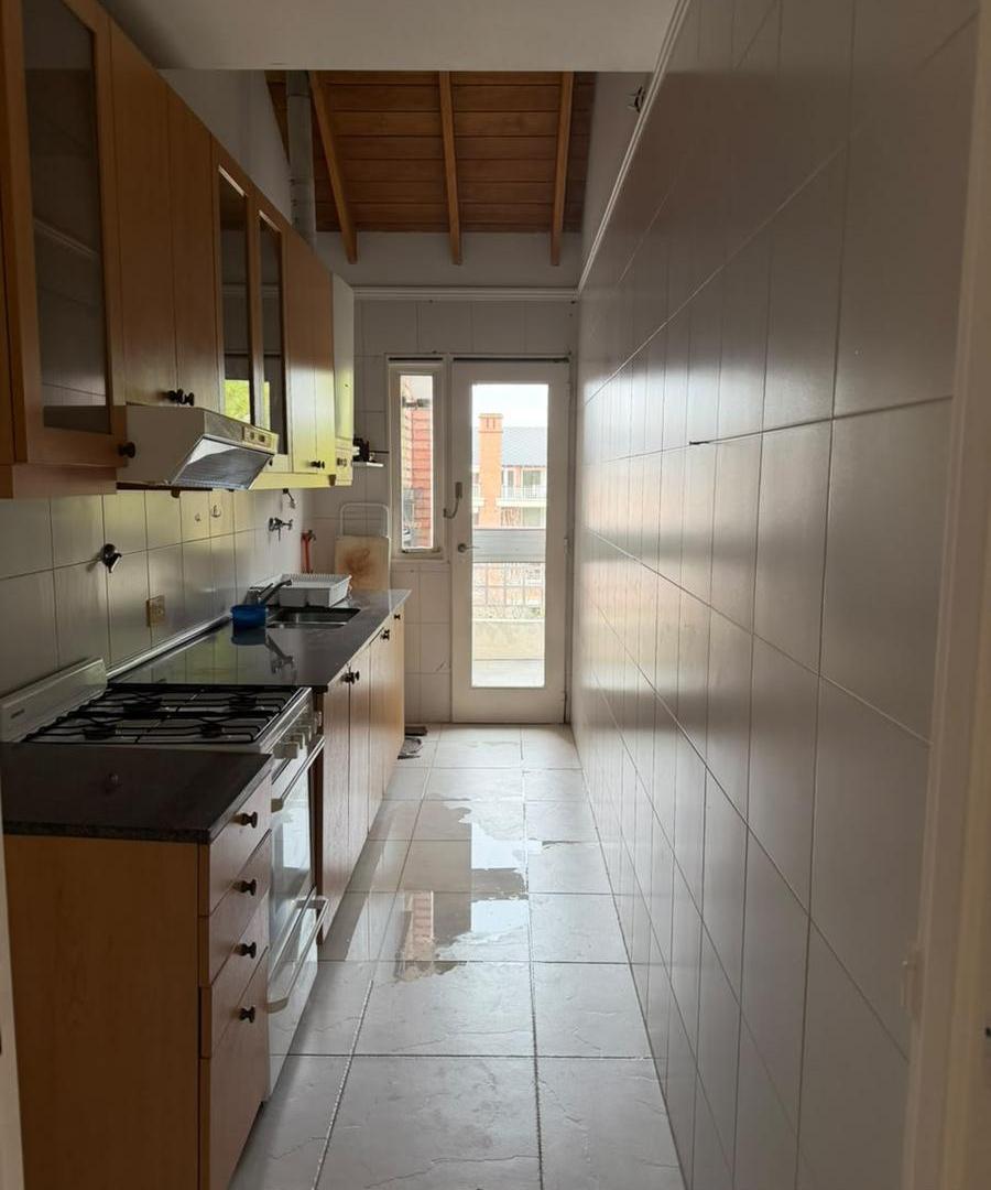 Foto de Jardines de San Isidro - 3 piso con techos altos - Dos ambientes, imagen 5